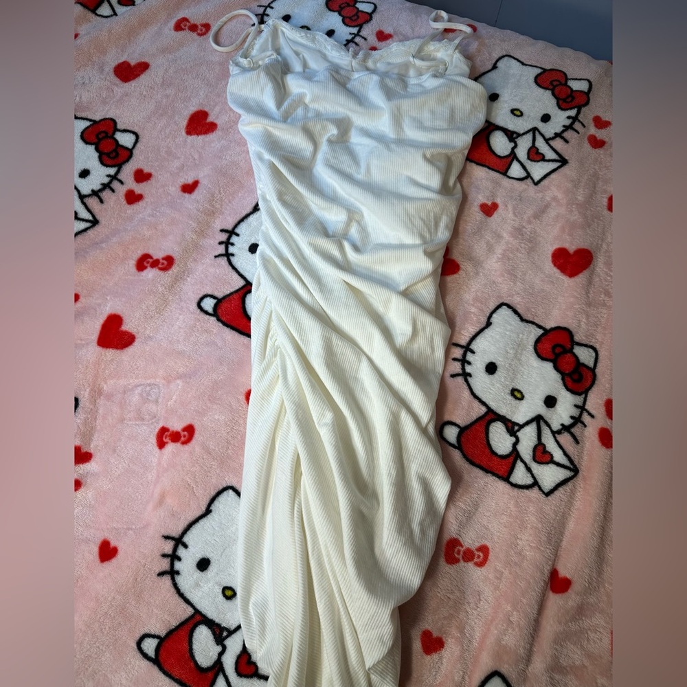 Women’s Princess Polly white ruched midi bodycon dress with lace trimming & bow - Picture 6 of 6